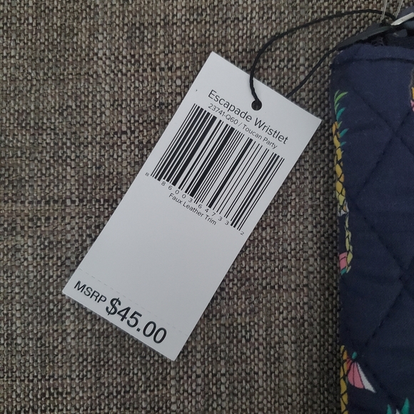 Vera Bradley Escapade Wristlet in Toucan Party NWT - Picture 9 of 11